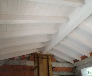 Copertura in abete lamellare sbiancato