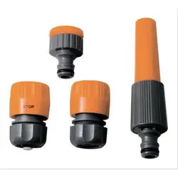 Raccorderia varia per il giardinaggio in plastica.